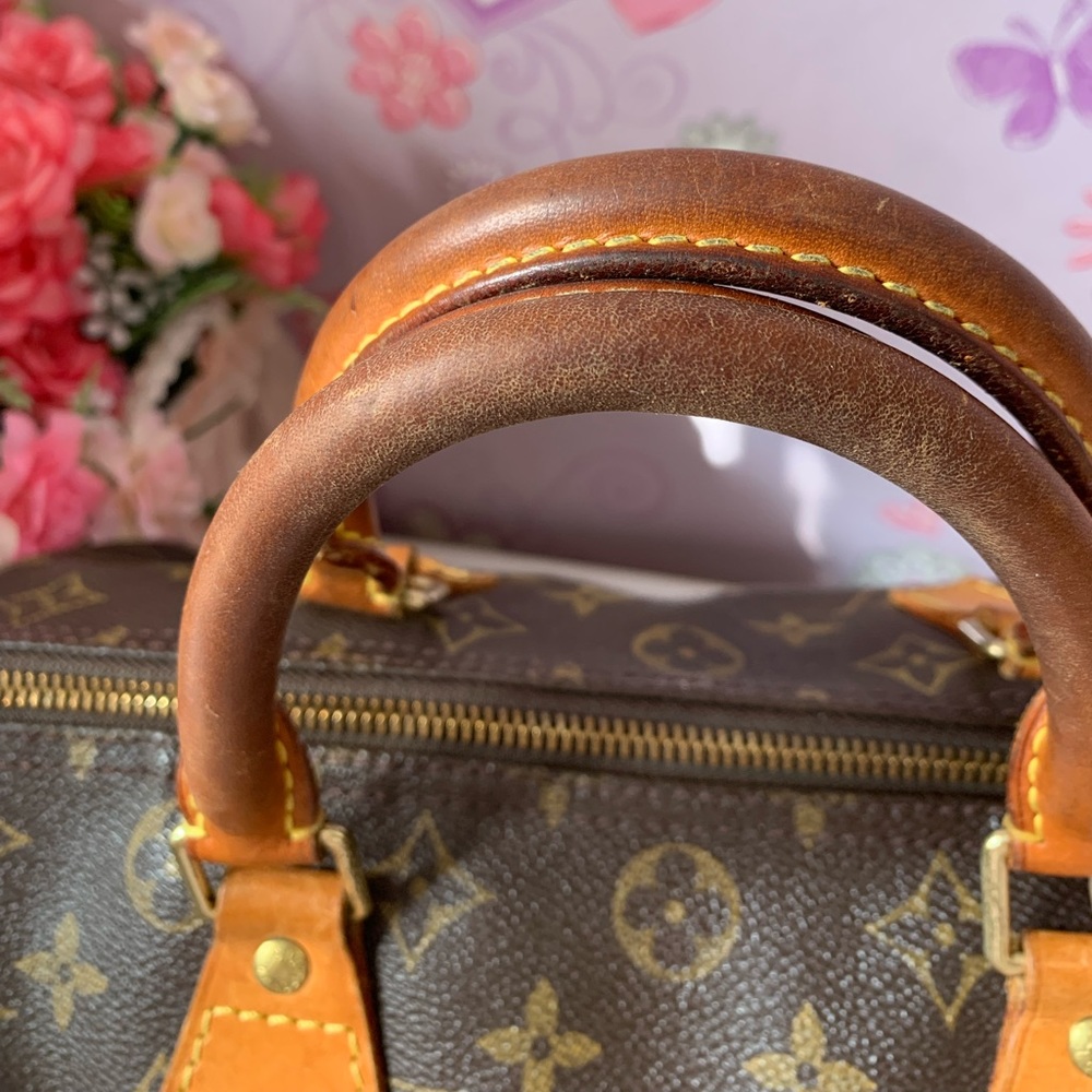 LOUIS VUITTON Speedy 30 Handbag - Picture 9 of 12